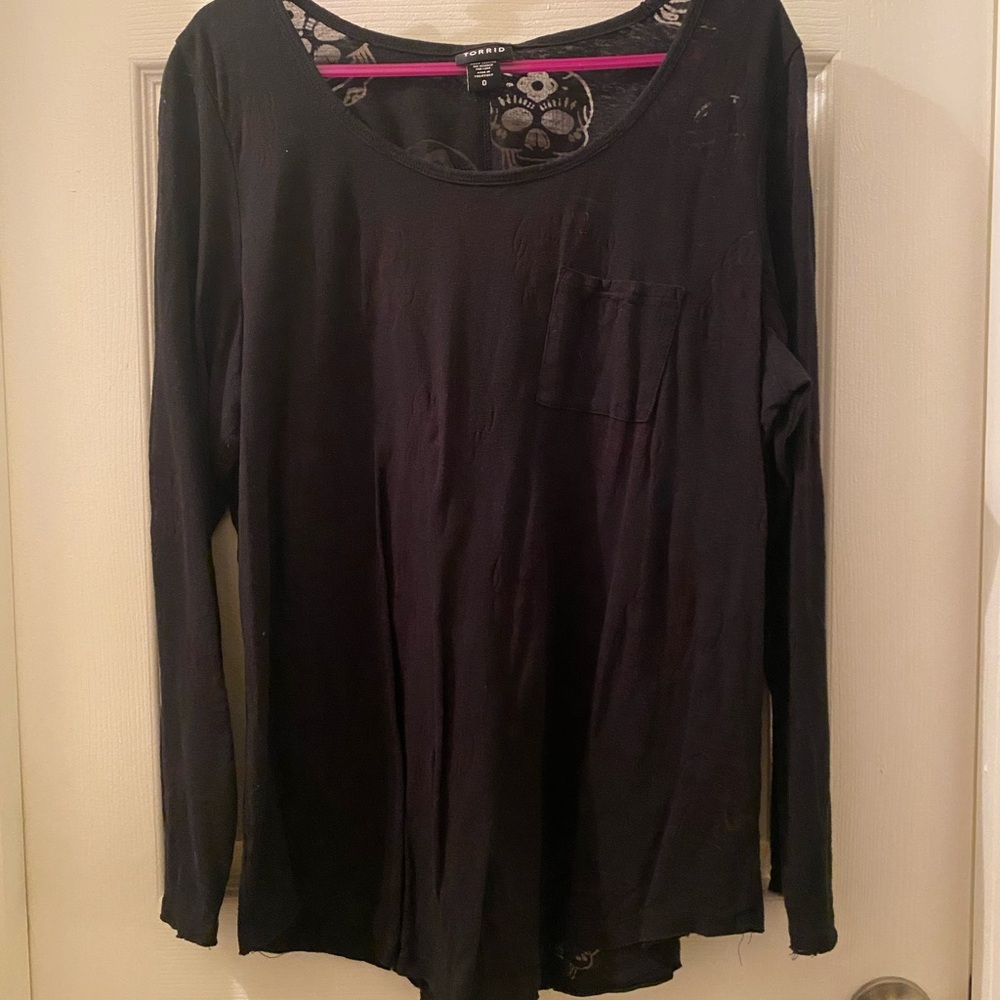 Black Long-sleeve Skull Shirt